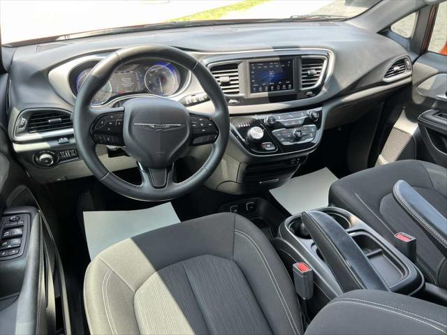 used 2018 Chrysler Pacifica car, priced at $17,995
