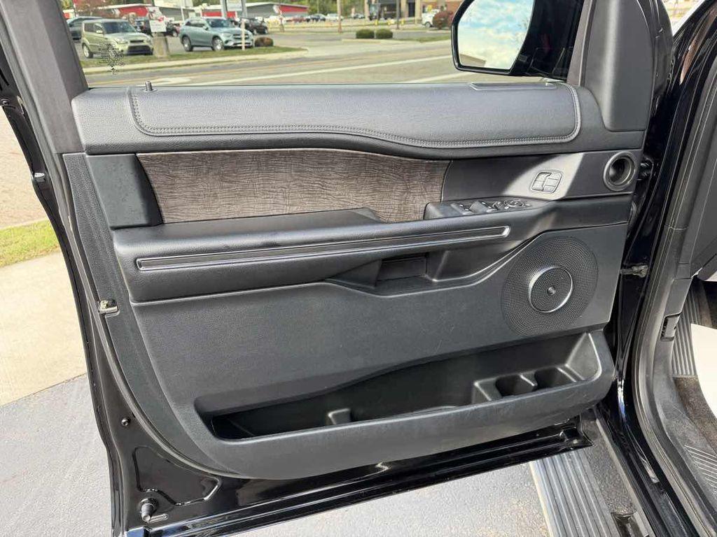 used 2018 Ford Expedition car, priced at $24,500