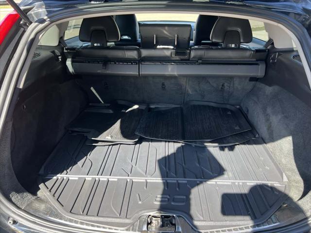 used 2015 Volvo V60 car, priced at $13,995