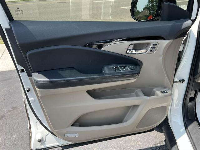 used 2016 Honda Pilot car, priced at $20,995