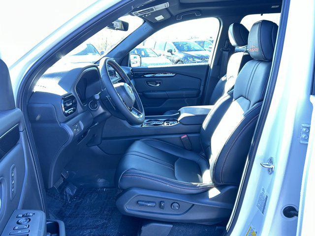 new 2025 Honda Pilot car, priced at $51,350