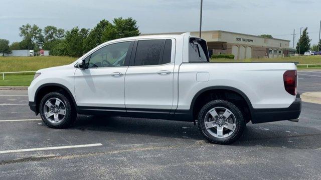 new 2024 Honda Ridgeline car, priced at $44,430