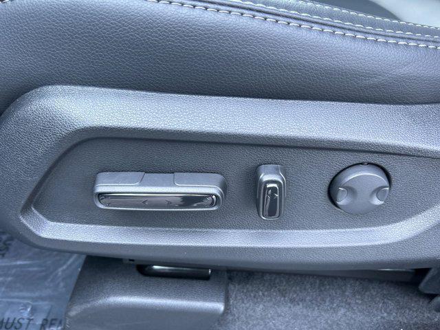 new 2025 Honda Pilot car, priced at $51,550