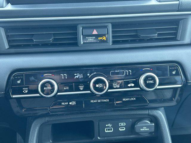 new 2025 Honda Pilot car, priced at $51,550