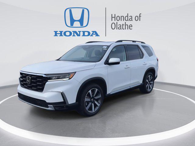 new 2025 Honda Pilot car, priced at $51,550