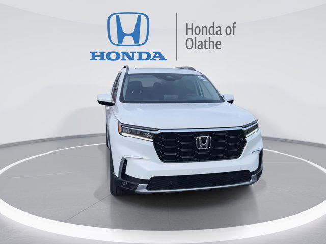 new 2025 Honda Pilot car, priced at $51,550