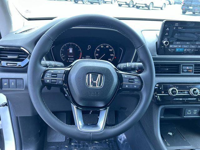 new 2025 Honda Pilot car, priced at $45,735
