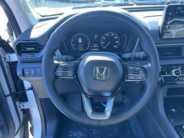 new 2025 Honda Pilot car, priced at $49,780