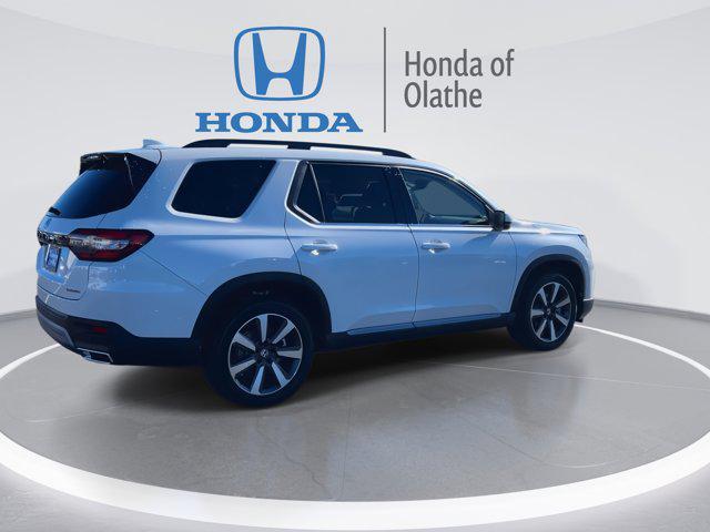 new 2025 Honda Pilot car, priced at $49,780