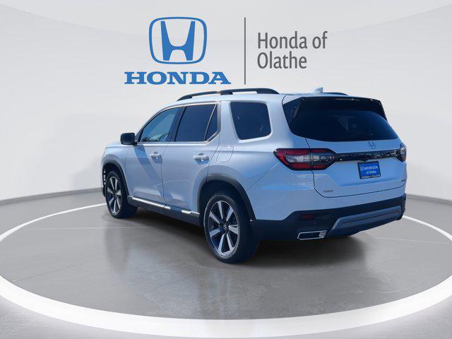 new 2025 Honda Pilot car, priced at $49,780
