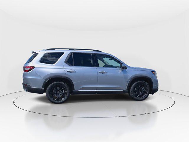 new 2025 Honda Pilot car, priced at $52,950