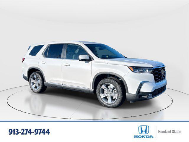 new 2025 Honda Pilot car, priced at $45,505