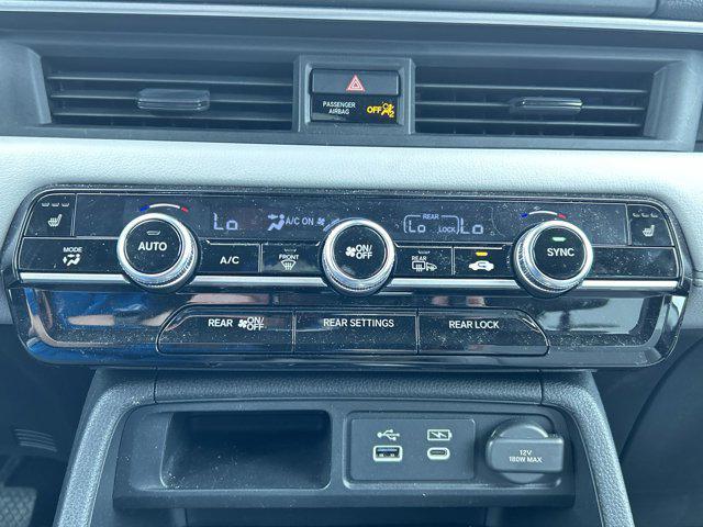 used 2025 Honda Pilot car, priced at $45,832