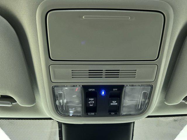 new 2025 Honda Odyssey car, priced at $44,085
