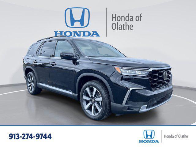 new 2025 Honda Pilot car, priced at $48,595