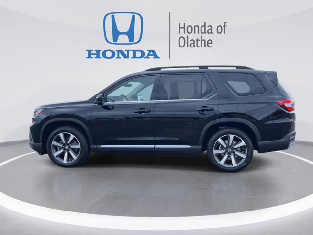 new 2025 Honda Pilot car, priced at $48,595