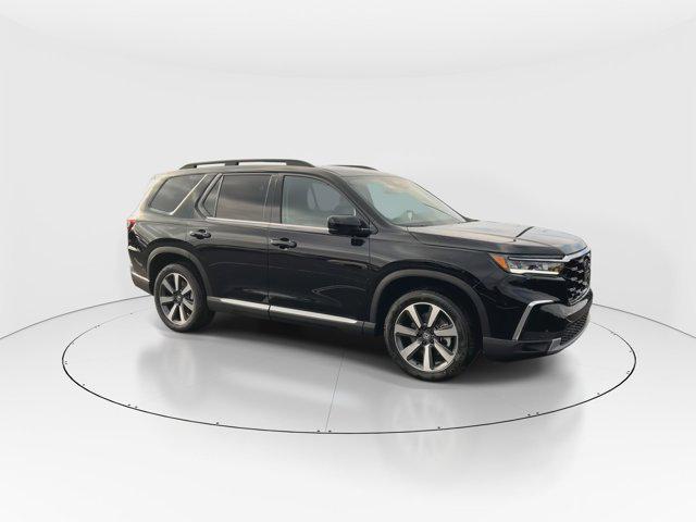 new 2025 Honda Pilot car, priced at $47,995