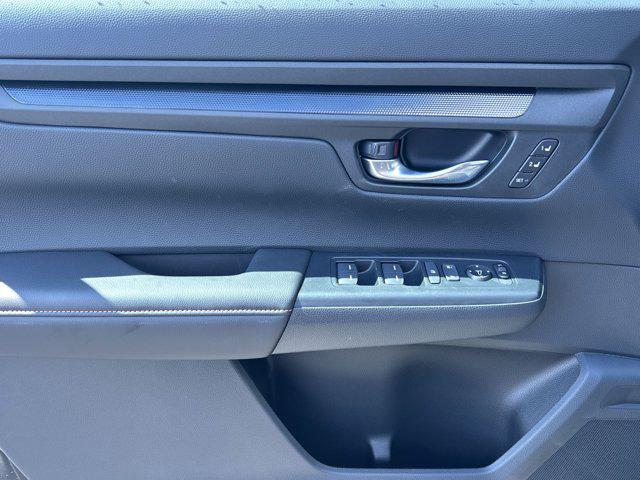 new 2025 Honda CR-V Hybrid car, priced at $40,045