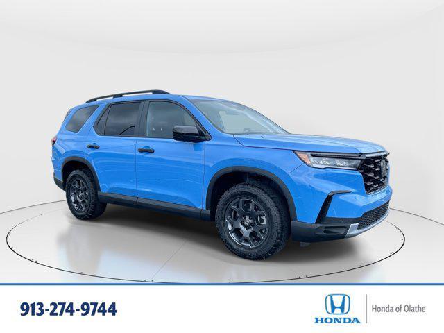 new 2025 Honda Pilot car, priced at $49,305