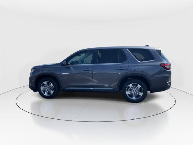 new 2025 Honda Pilot car, priced at $45,675