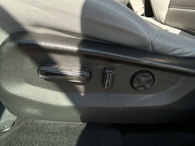 used 2020 Honda CR-V car, priced at $26,900