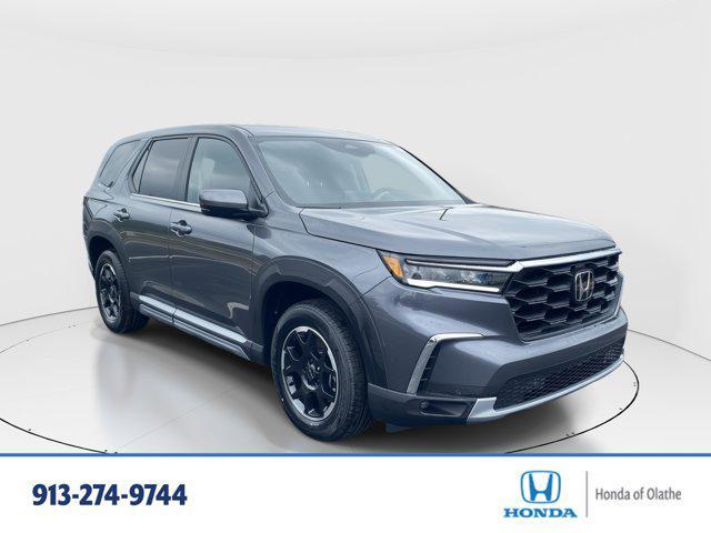 new 2025 Honda Pilot car, priced at $46,845