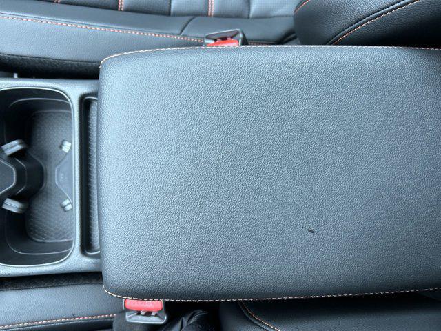 new 2026 Honda CR-V Hybrid car, priced at $39,925