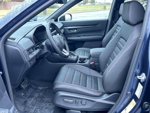 new 2026 Honda CR-V Hybrid car, priced at $39,925