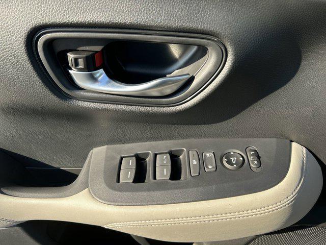 used 2025 Honda HR-V car, priced at $28,500