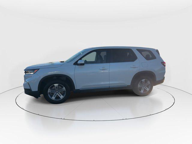 new 2025 Honda Pilot car, priced at $44,450