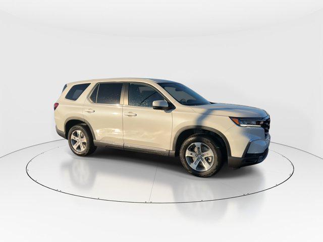 new 2025 Honda Pilot car, priced at $44,450