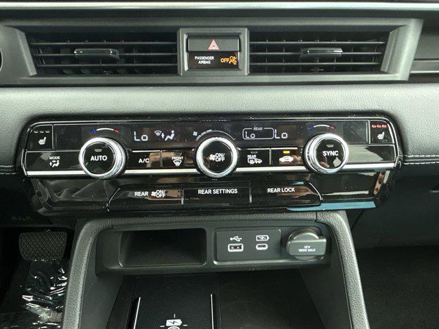 new 2025 Honda Pilot car, priced at $51,505