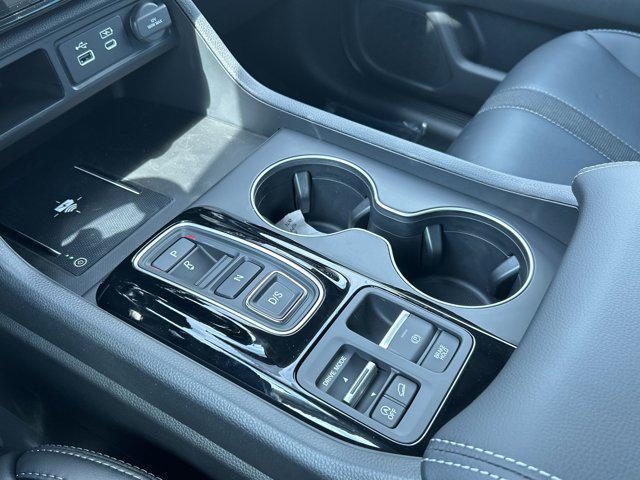new 2025 Honda Pilot car, priced at $44,595