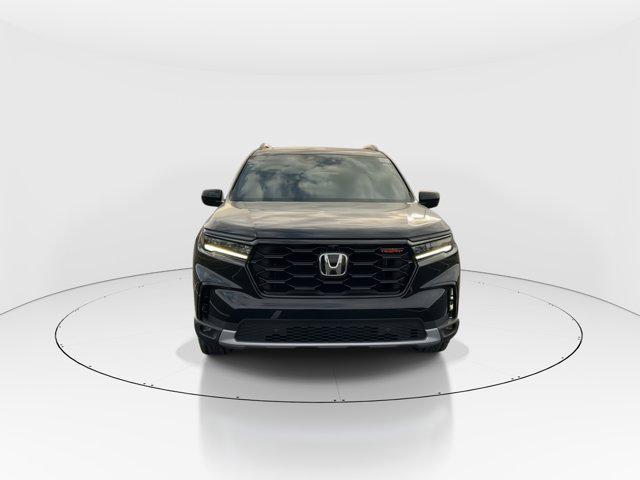 new 2025 Honda Pilot car, priced at $47,795