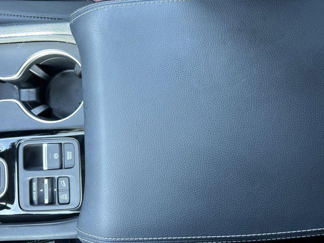 used 2025 Honda Pilot car, priced at $43,500