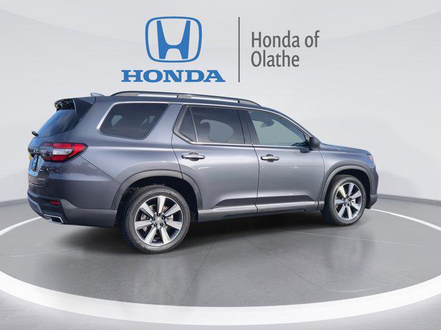 used 2025 Honda Pilot car, priced at $43,500