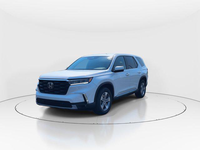 new 2025 Honda Pilot car, priced at $45,005
