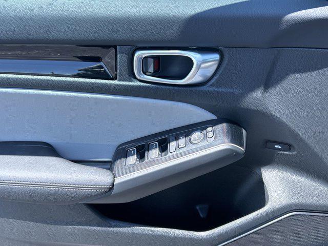 new 2025 Honda Civic Hybrid car, priced at $33,055