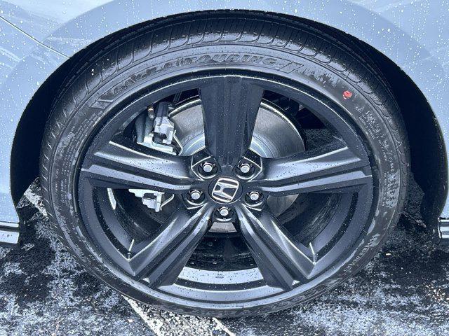 new 2025 Honda Accord Hybrid car, priced at $35,230