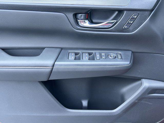 new 2026 Honda CR-V Hybrid car, priced at $42,075