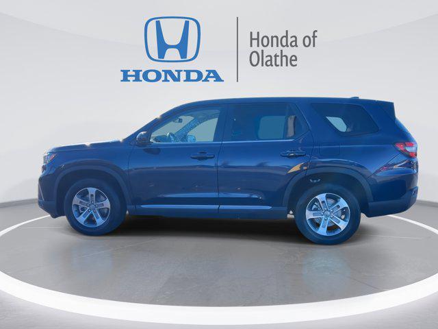 new 2025 Honda Pilot car, priced at $47,095