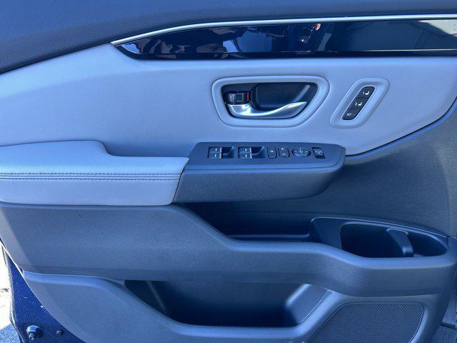 new 2025 Honda Pilot car, priced at $47,095