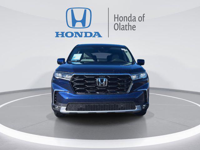 new 2025 Honda Pilot car, priced at $47,095