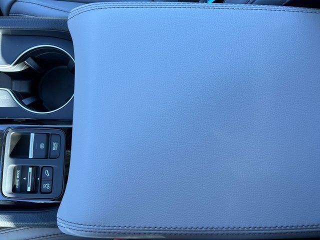 new 2025 Honda Pilot car, priced at $47,095