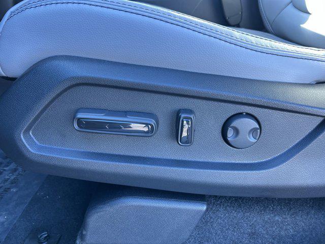 new 2025 Honda Pilot car, priced at $47,095