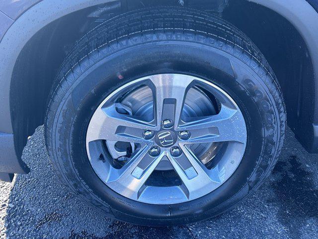 new 2025 Honda Pilot car, priced at $47,095