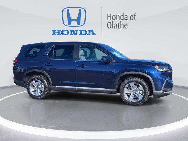 new 2025 Honda Pilot car, priced at $47,095