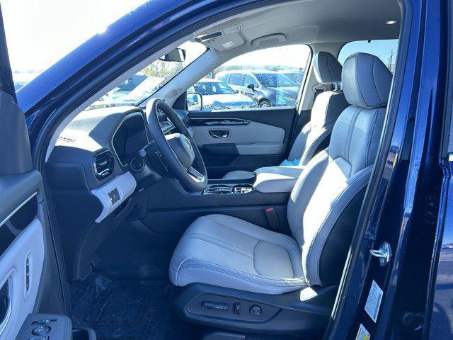 new 2025 Honda Pilot car, priced at $47,095
