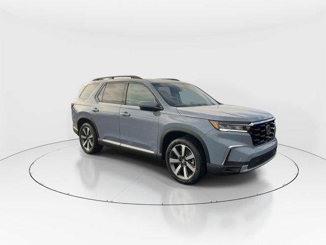 new 2025 Honda Pilot car, priced at $50,170