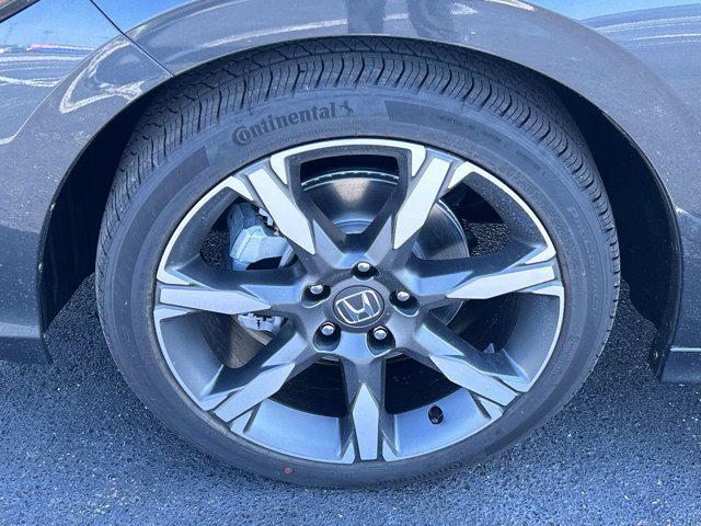 new 2026 Honda Civic Hybrid car, priced at $32,490